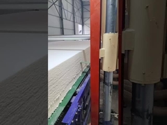 गर्मी इन्सुलेशन सामग्री फोम ब्लॉक स्प्लिटिंग मशीन सॉफ्ट बेल्ट सक्शन स्लाइसर फोम स्प्लिटर 2150 मिमी